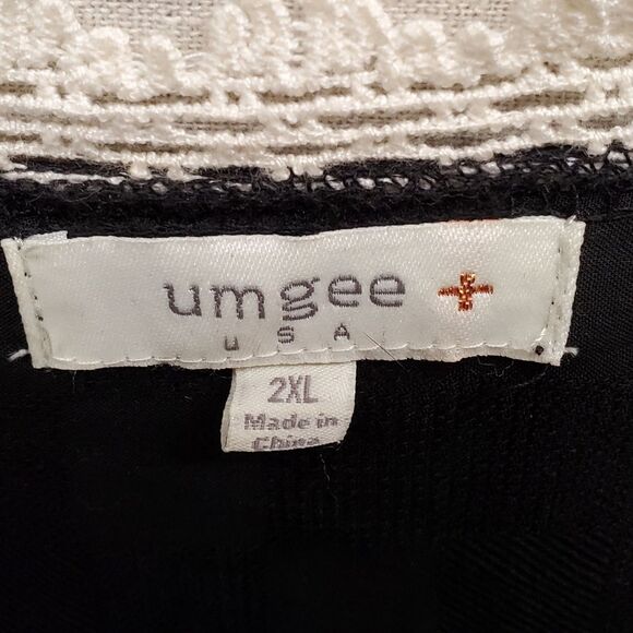 Umgee + Plus Size  2XL Black Checker Kimono with White Lace Trim - Picture 3 of 6